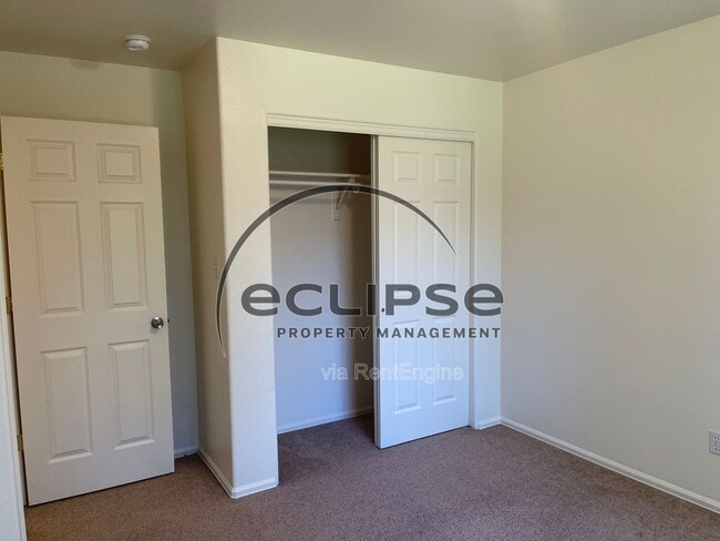 Building Photo - 497 Coronado Ct