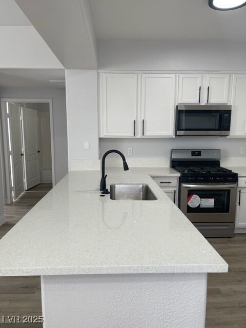 Building Photo - 9901 Trailwood Dr