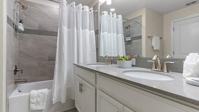 Building Photo - 4804 Lullaby Ln