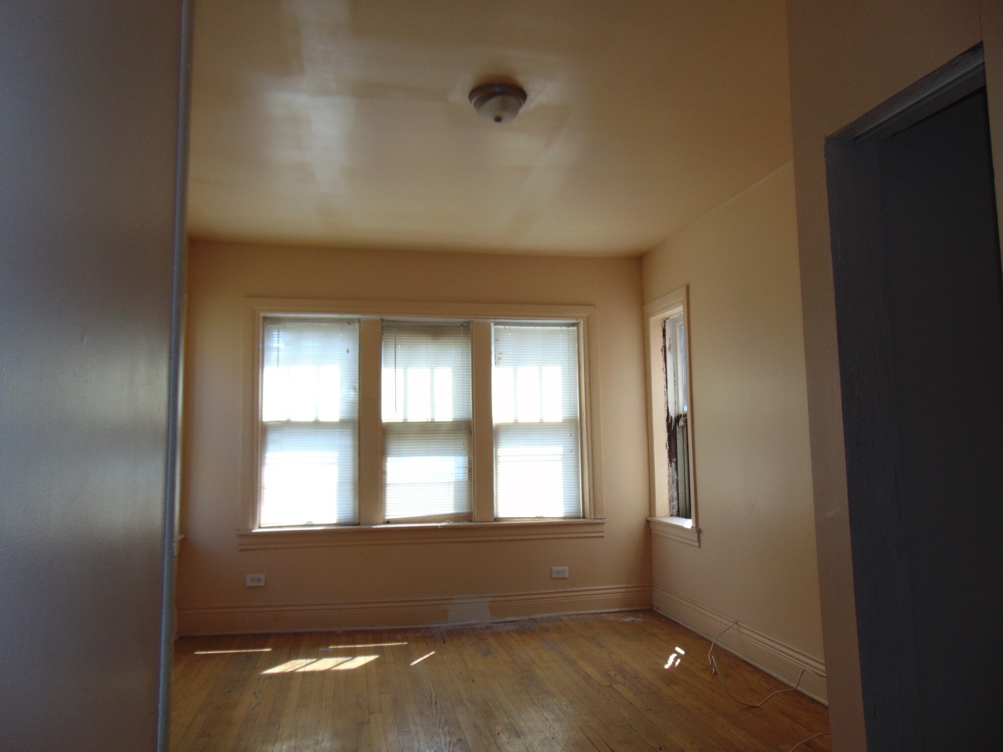 Building Photo - 6644 S Peoria St