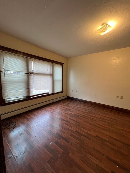 Building Photo - 1068 Elmwood Ave