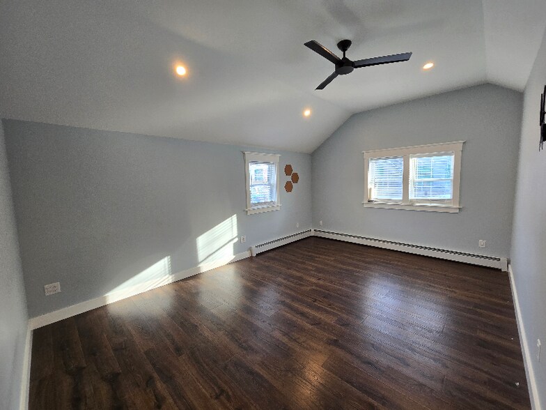 Building Photo - 69 Carver Rd