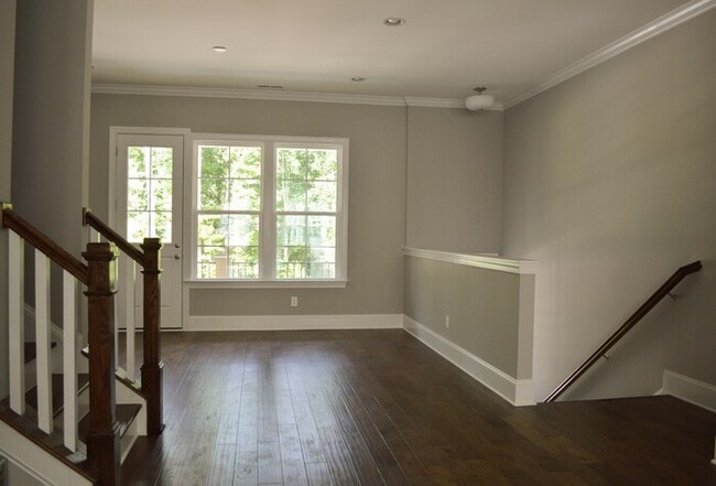 Building Photo - 849 Wake Towne Dr