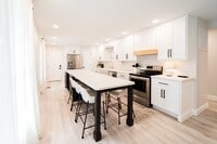 Building Photo - 1104 Tuscarora Dr
