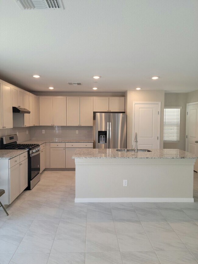 Building Photo - COMING SOON! NICE 4 BEDROOM HOME IN CENTENNIAL HILLS-NORTHWEST AREA!!!