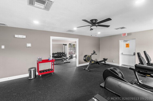Building Photo - 6562 Boca Del Mar Dr