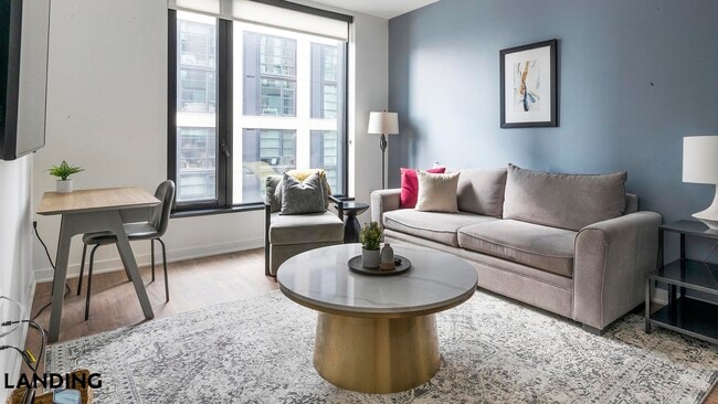 Building Photo - 1320 4th St NE