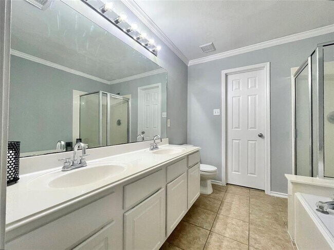 Building Photo - 46 Marble Rock Pl
