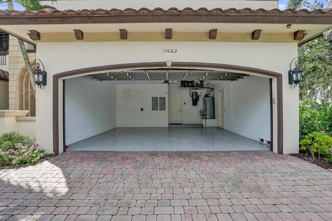 Building Photo - 17682 Middlebrook Way