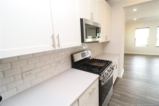 Building Photo - 2122 Terrawood Dr