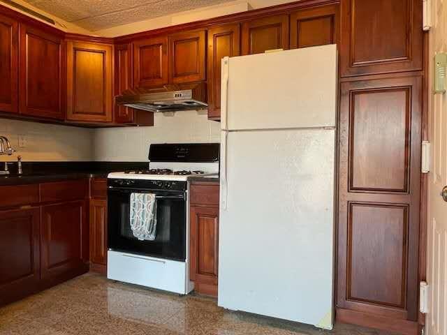 Building Photo - 75-58-75113 113th St