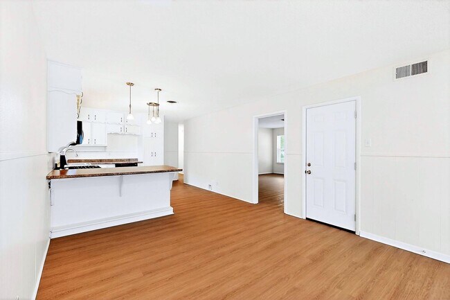 Building Photo - 3BR/2BA North Richland Hills Home with Updated Finishes