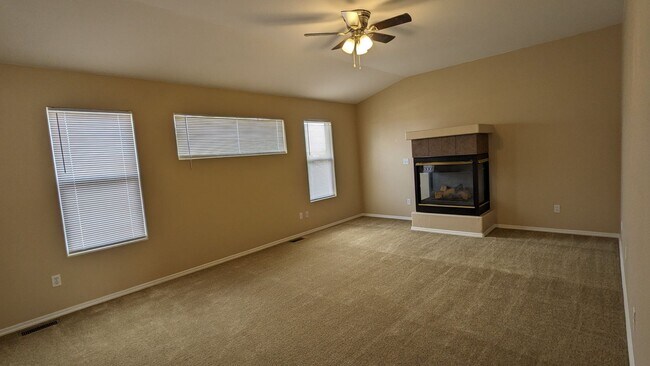 Building Photo - TWO STORY WITH FINISHED WALKOUT BASEMENT A...