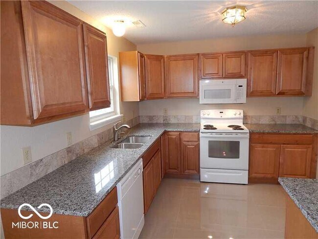 Building Photo - 10477 Blue Springs Ln