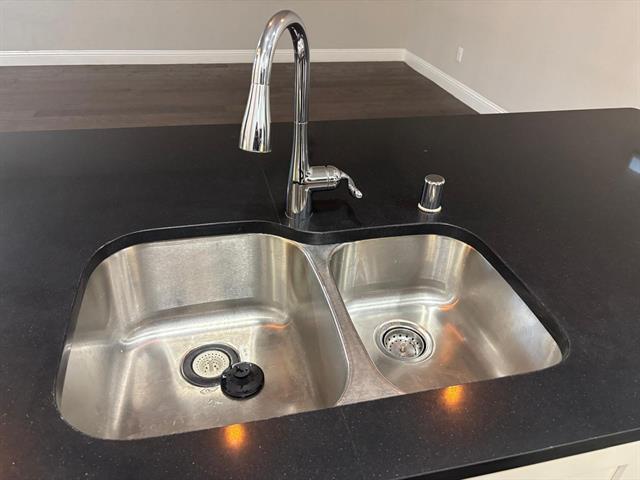 Building Photo - 6142 Rainbow Valley Pl