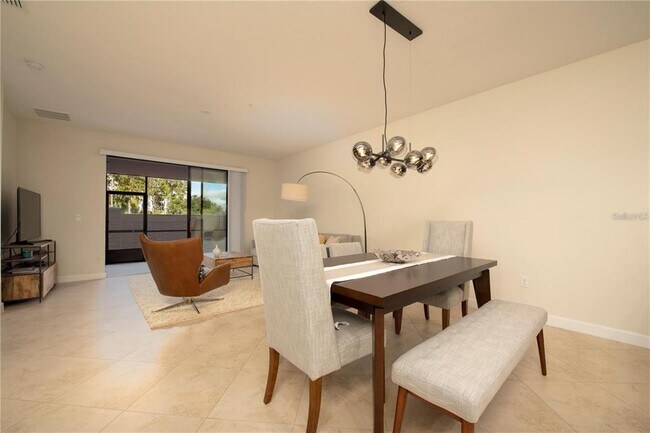 Building Photo - 1225 Long Cove Loop