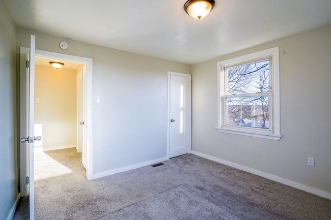 Building Photo - Beautiful Newly Renovated 3BD 1BA House on Mt Washinton