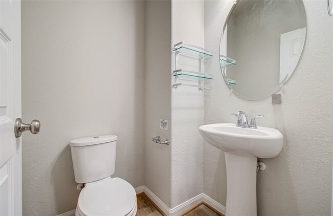 Building Photo - 1525 Parkland Oak Dr