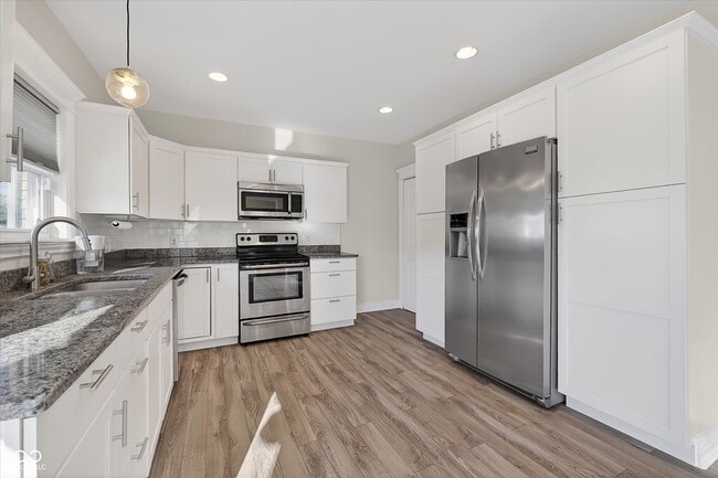 Building Photo - 916 Dawson St