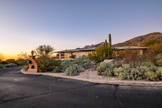 Building Photo - STUNNING HOME WITH BREATHTAKING VIEWS LOCATED AT THE TOP OF CAMPBELL!