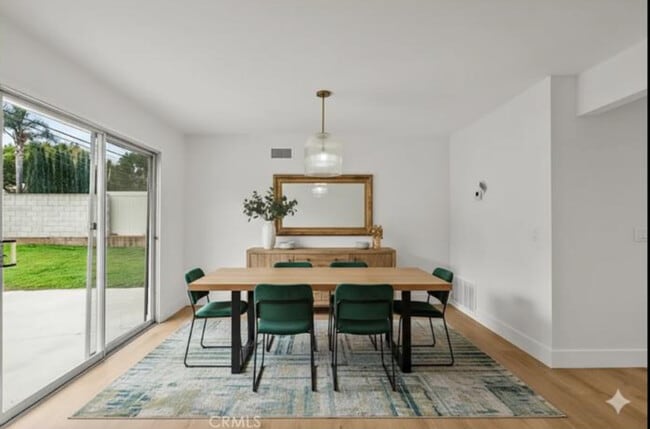 Building Photo - 157 Camino La Madera
