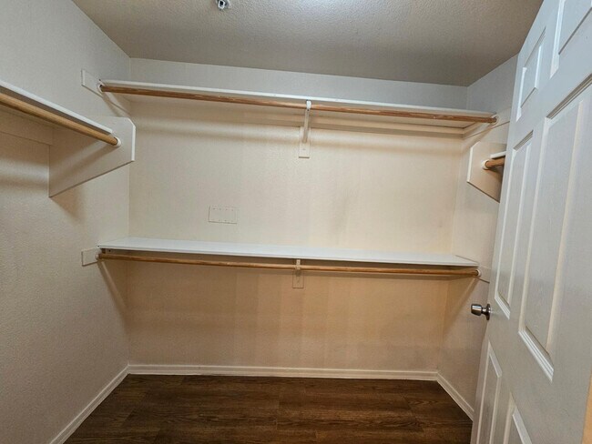 Building Photo - 18416 N Cave Creek Rd