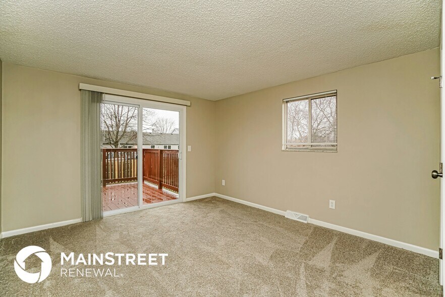Building Photo - 6464 Firethorn Ave