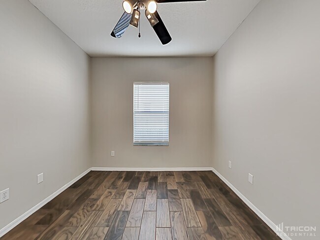 Building Photo - 24409 Breezy Oak Ct