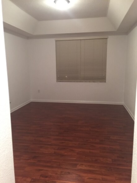 Building Photo - 10901 NW 83rd St