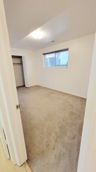 Building Photo - 2085 E Browning Ave