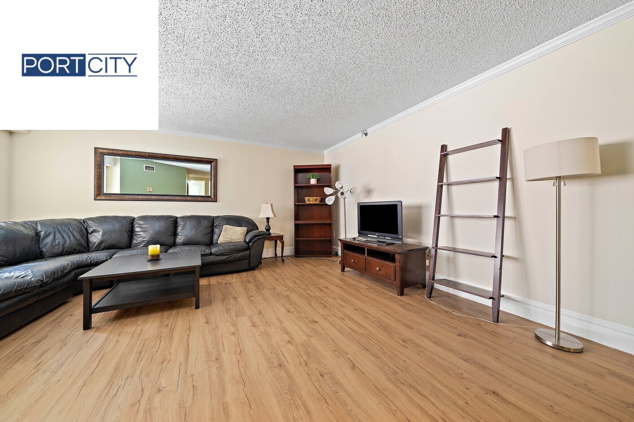 Building Photo - 15 N Beacon St