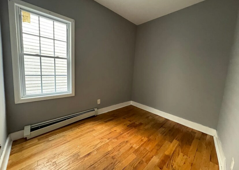 Building Photo - 134 Wilkinson Ave