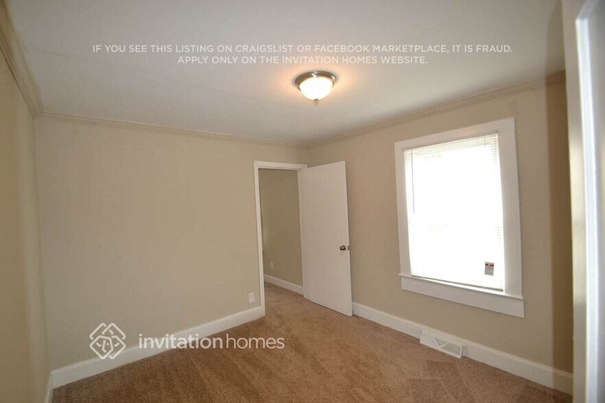 Building Photo - 1908 Whitsett St