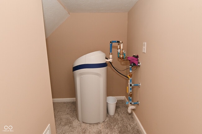 Building Photo - 6301 Schooler Drive