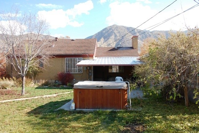 Building Photo - 3047 Hawthorne Ave