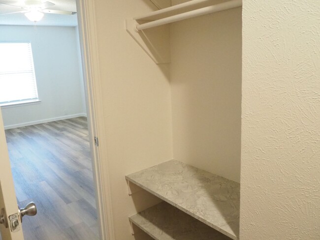 Building Photo - 3 Bed 2 Bath in Fort Worth