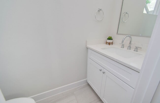 Building Photo - 774 Paul Quinn St