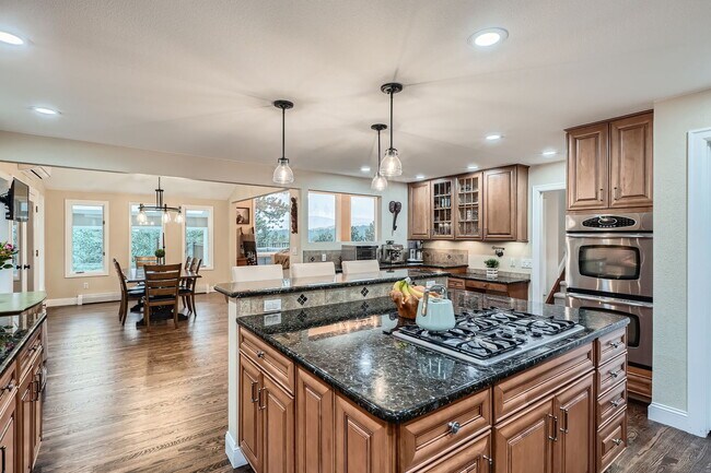 Building Photo - 2298 Holly Ct