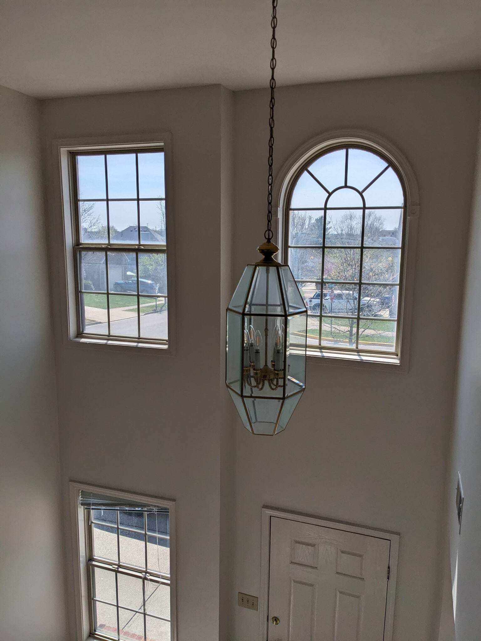 Entry - 628 Hadlow St