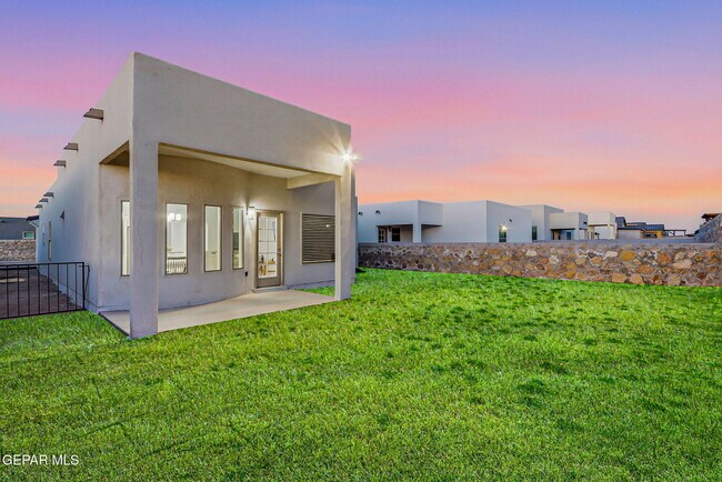 Building Photo - 13808 Paseo Sereno Dr