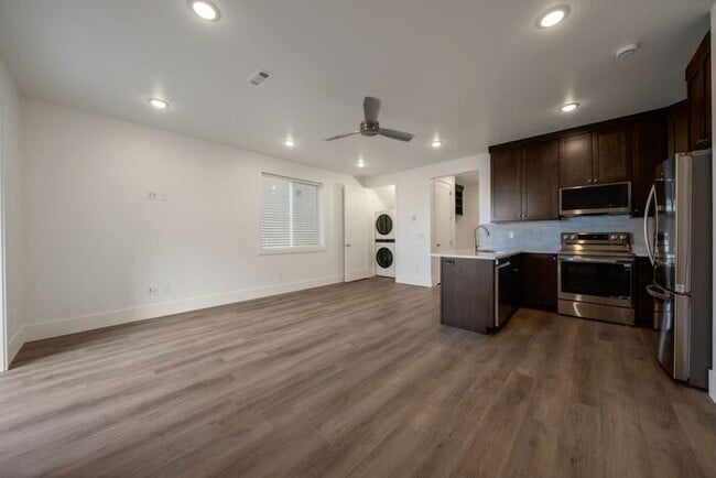 Building Photo - SPECTACULAR VIEWS, MIL APT, BRAND NEW MOUN...