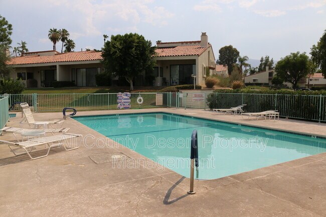 Building Photo - 45346 Driftwood Dr