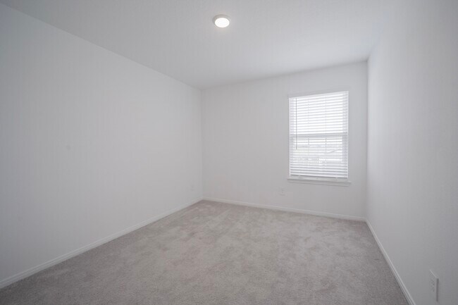 Building Photo - 10622 Cashew Run Ln