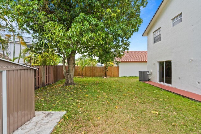 Building Photo - 15345 SW 63rd Ter