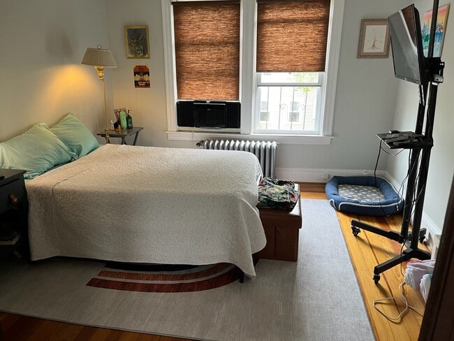 Bedroom 3 - 464 West Ave