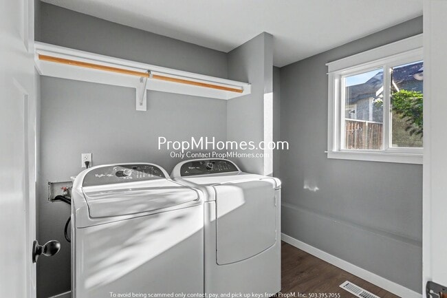 Building Photo - Beautifully Updated Four Bedroom Bethany Home!