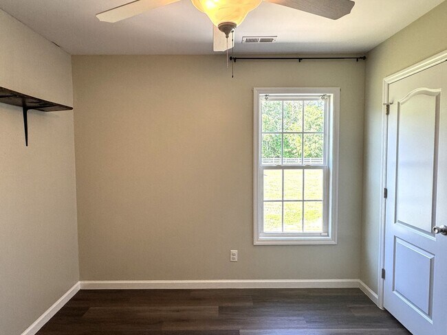 Building Photo - Comfort, Charm & Room for Everything You Love!