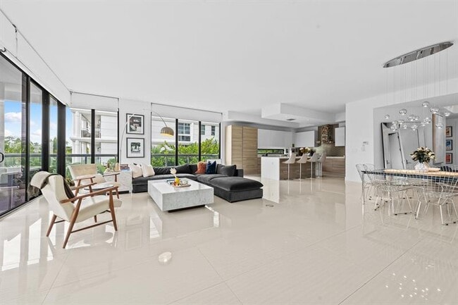 Building Photo - 60 Hendricks Isle