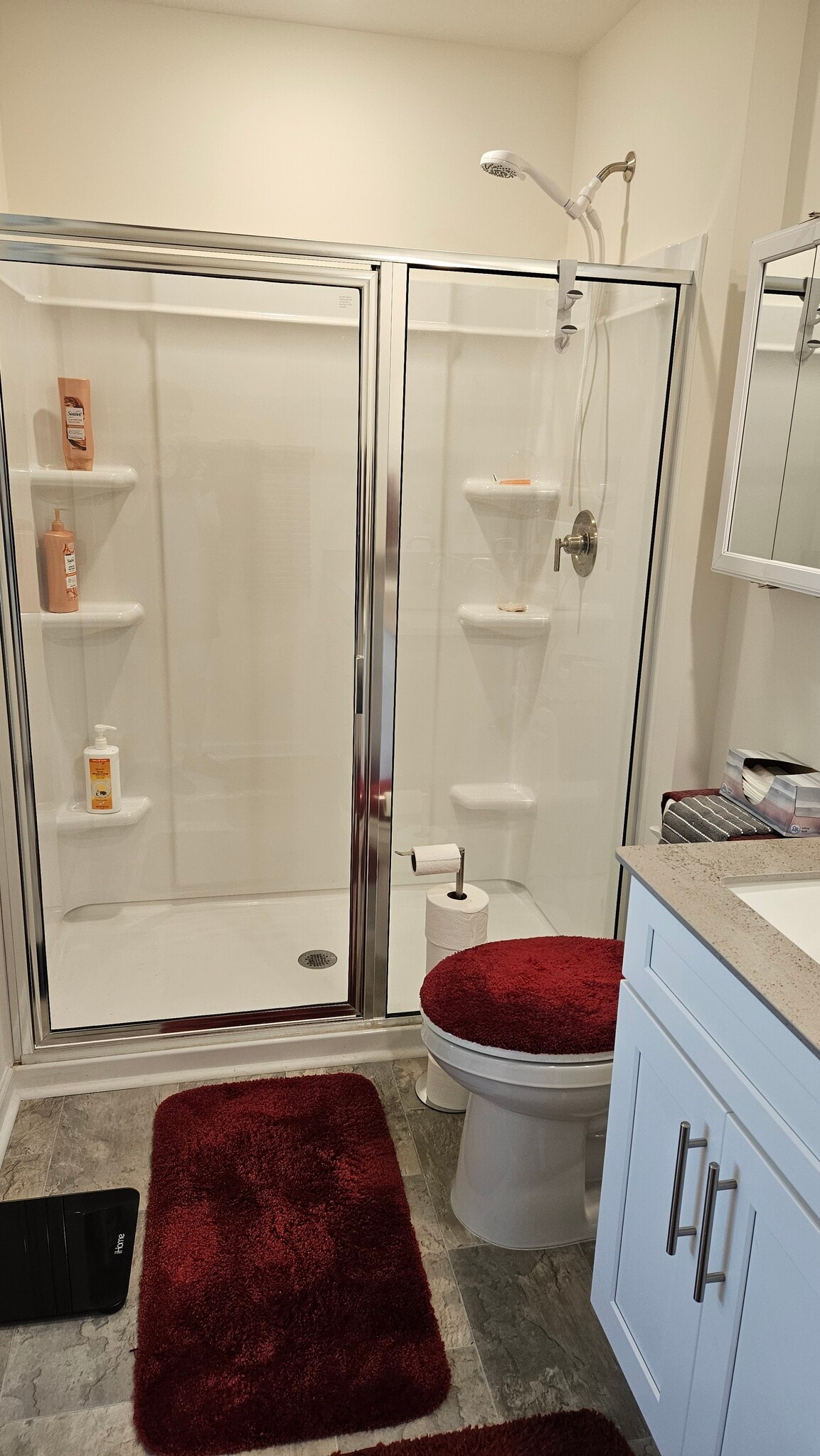 Master ensuite bathroom - 1106 Saylors Pl