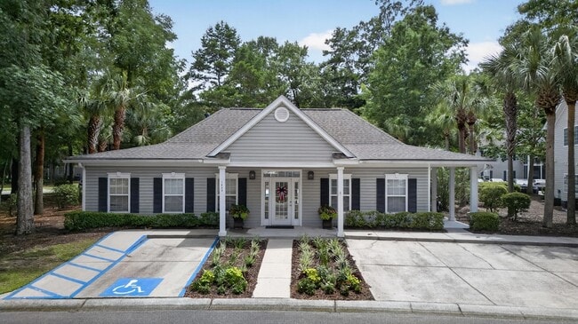 Building Photo - 1201 Grove Park Dr